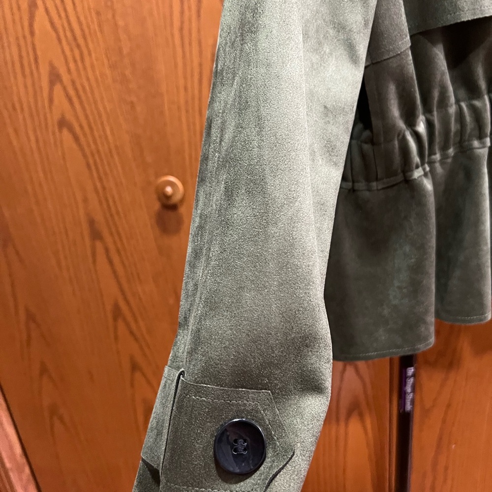Women's Green Jacket - Picture 3 of 5